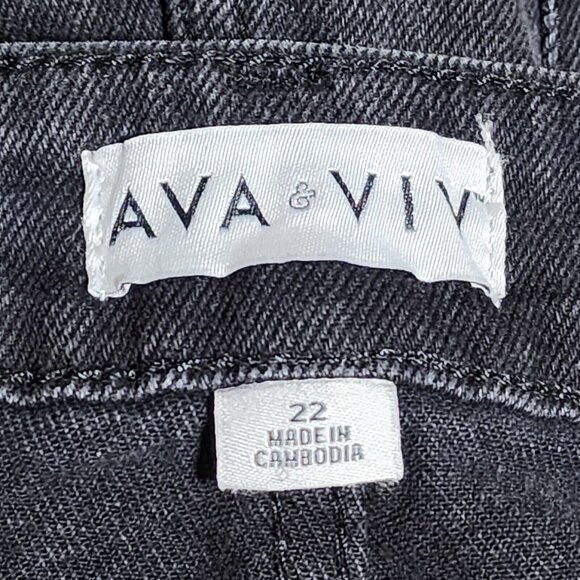 NWT AVA & VIV Solid All Black Bermuda Jean Denim Shorts Womens Plus Size 22 - Picture 4 of 8